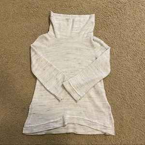 Maeve by Anthropologie Grey Turtleneck Sweater Size XXS Petite